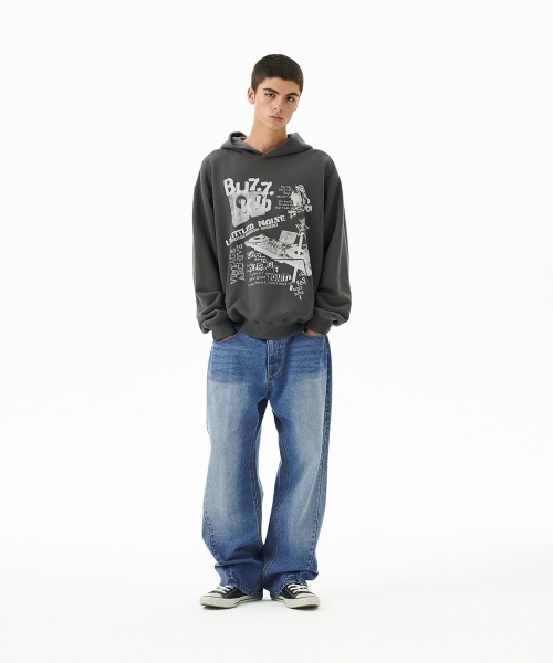 MAHAGRID(マハグリッド)の「『mahagrid/マハグリッド』 BUZZ KID HOODIE/バズキッドデザイン プルオーバーパーカー(パーカー・レディース・カーキ/チャコールグレー・L/M/S)」の3枚目の写真