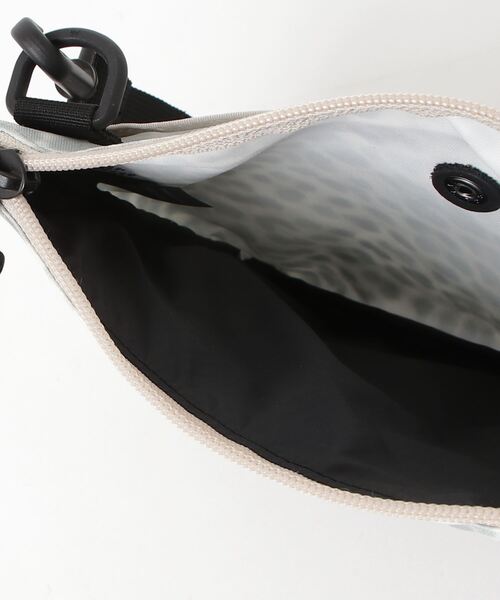 GREGORY(グレゴリー)の「グレゴリー GREGORY クラシックサコッシュMスノーレオパード(ハンドバッグ・メンズ・その他・ONE SIZE)」の4枚目の写真