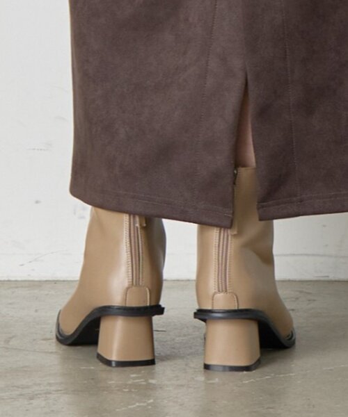 Jena espace merveilleux（ジェナ　エスパスメルヴェイユ）の「スエード切替配色ブーツ（ブーツ・レディース・ベージュ/ブラウン・MEDIUM/LARGE）」の6枚目の写真