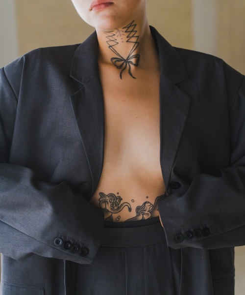 lit(リット)の「Curve Pocket Tailored Jacket(テーラードジャケット・レディース・ブラック/ダークグレー・FREE)」の8枚目の写真