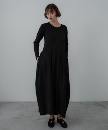 tuck A line knit one-piece