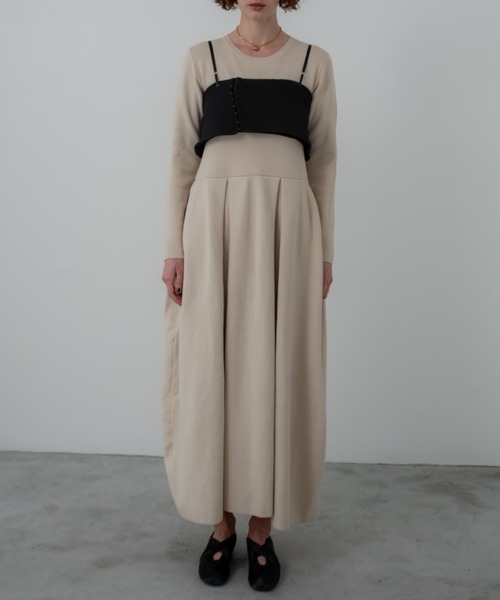 MAISON ELLIE(メゾンエリー)の「tuck A line knit one-piece(ワンピース・レディース・ベージュ/ブラック/グレー・FREE)」の8枚目の写真