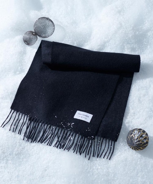 tk.TAKEO KIKUCHI(ティーケータケオキクチ)の「【カシミヤ100%】ピュアカシミヤリバーシブルマフラー(マフラー・メンズ・ボルドー/ブルーグリーン/アイボリー/ブルー系その他/ブラック・00)」の3枚目の写真