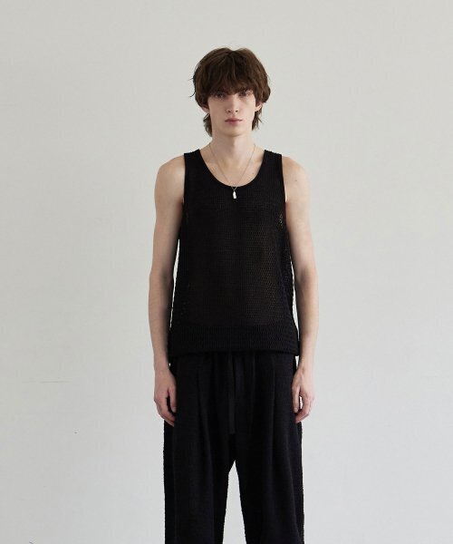 BER DE NOIR(ベールドノワール)の「Uネックテクスチャーニットスリーブレストップ(ブラック)(Tシャツ/カットソー・メンズ・その他・LARGE/MEDIUM)」の1枚目の写真