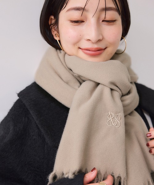 VIS（ビス）の「なめらかタッチ刺繍入りストール（ストール/ショール・レディース・ライトグレー/ベージュ/ピンク系その他2/ブラック/オフホワイト・FREE）」の15枚目の写真