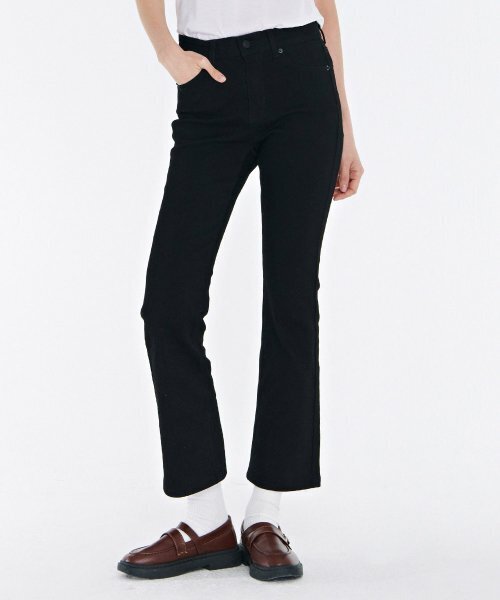 CHASECULT(チェイスカルト)の「レディース ブラックヒドンバンディングブーツカットデニムパンツ-CAZG2351B03(デニムパンツ・レディース・ブラック・67/74)」の1枚目の写真