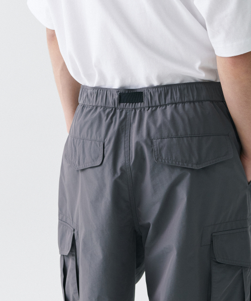 MUSINSA STANDARD（ムシンサスタンダード）の「[シティレジャー] NP ワイドベルト付きカーゴパンツ [グレー]（スウェットパンツ・メンズ・その他・40/38/42/36/34/32/30/31/33/26/27/29/28）」の7枚目の写真