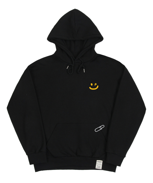 GRAVER（グレーバー）の「[UNISEX]スモールドローイングスマイルホワイトクリップフードティー_ブラック（パーカー・レディース・イエロー・SMALL/MEDIUM/LARGE）」の3枚目の写真