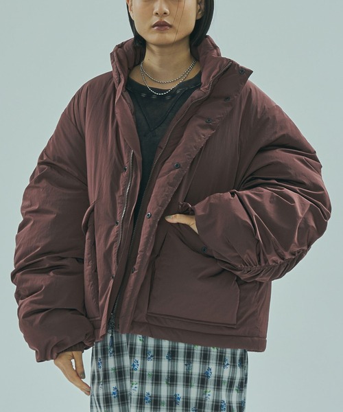 THOUSAND MILE（サウザンドマイル）の「(GENE HEAVENS x THOUSAND MILE)STAND COLLAR PADDED JACKET（その他アウター・レディース・ブラック/ブラウン・S/M）」の2枚目の写真