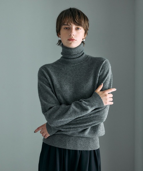 N.O.R.C(ノーク)の「【CASHMERE100%】カシミヤタートルネックニット(ニット/セーター・レディース・チャコール/ベージュ/ブラック/サックスブルー/ライラック・フリー)」の7枚目の写真