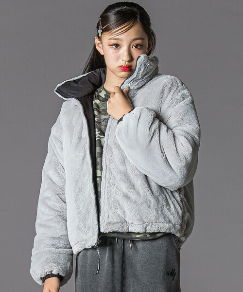 ZIDDY（ジディ）の「リバーシブルアウター(130~160cm)（ブルゾン・キッズ・ベージュ/ブラック・150cm/140cm/130cm/FREE）」の14枚目の写真