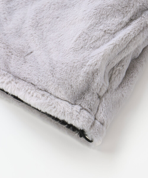 ZIDDY（ジディ）の「リバーシブルアウター(130~160cm)（ブルゾン・キッズ・ベージュ/ブラック・150cm/140cm/130cm/FREE）」の3枚目の写真