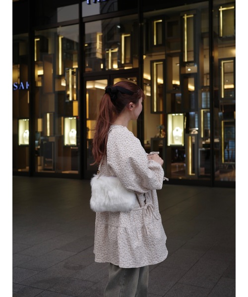 jumelle（ジュメロ）の「velour ribbon shushu（シュシュ・レディース・ブラック・FREE）」の5枚目の写真