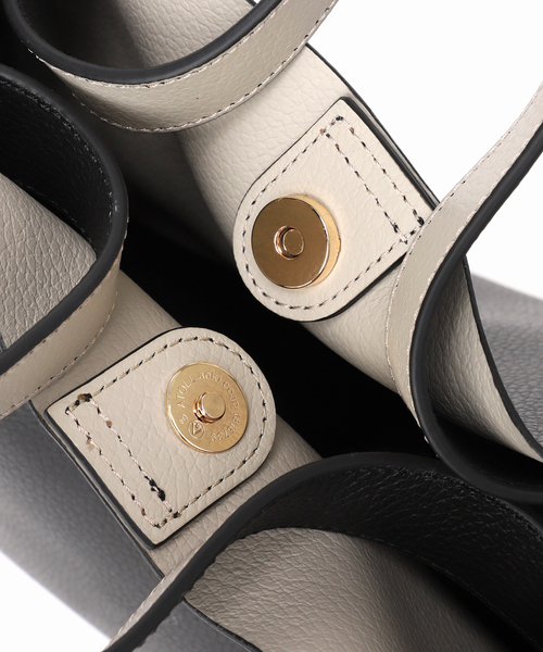 Spick & Span(スピックアンドスパン)の「VIOLAd’ORO / ヴィオラドーロ サイドベルトレザートート(トートバッグ・レディース・ライトグレー/ブラック・FREE)」の13枚目の写真