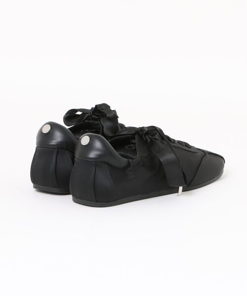 STEVE MADDEN（スティーブマデン）の「サテンレースアップシューズ/S.MADDEN ARTISTE-XS（スニーカー・レディース・ブラック/ピンク・23.0cm/24.0cm/23.5-24/23.5cm/24.5cm/22.5cm）」の6枚目の写真