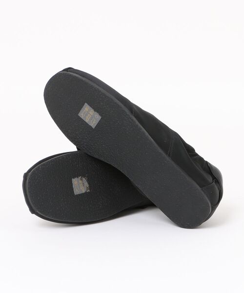 STEVE MADDEN（スティーブマデン）の「サテンレースアップシューズ/S.MADDEN ARTISTE-XS（スニーカー・レディース・ブラック/ピンク・23.0cm/24.0cm/23.5-24/23.5cm/24.5cm/22.5cm）」の7枚目の写真