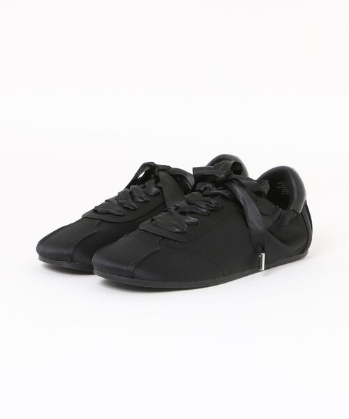 STEVE MADDEN（スティーブマデン）の「サテンレースアップシューズ/S.MADDEN ARTISTE-XS（スニーカー・レディース・ブラック/ピンク・23.0cm/24.0cm/23.5-24/23.5cm/24.5cm/22.5cm）」の5枚目の写真