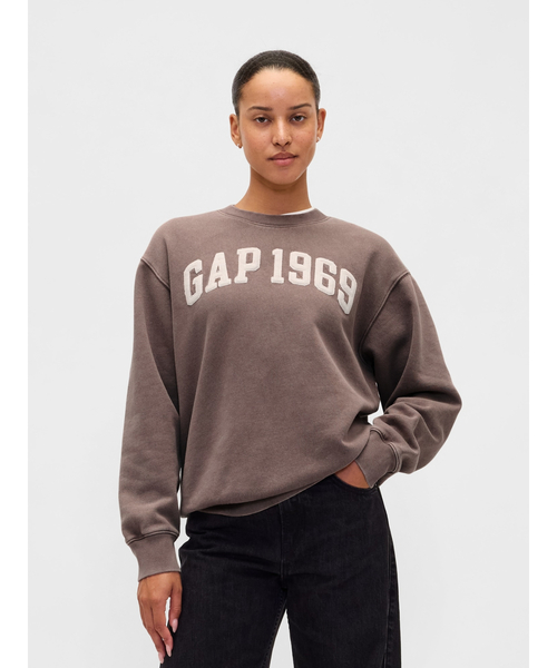 GAP(ギャップ)の「ヴィンテージソフト GAPロゴ チュニック スウェットシャツ(スウェット・レディース・ブラック/ピンク/ブラウン/レッド・S/M/XS/L/XL/XXS)」の2枚目の写真