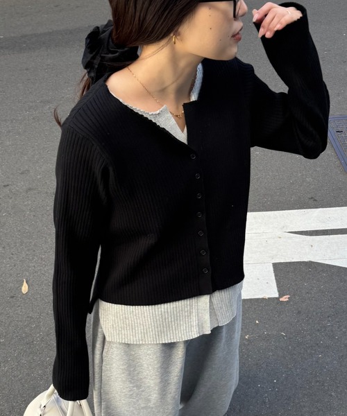 CIAOPANIC TYPY(チャオパニックティピー)の「【マイナス3kg見え】レイヤードライクマルチウェイ配色リブニットカーデ(カーディガン/ボレロ・レディース・サックスブルー/レッド/ブラック/グレー/ブラウン/イエロー・ONE SIZE)」の7枚目の写真