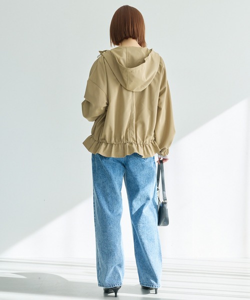 LAVEANGE（ラビアンジェ）の「裾フレア フード付きマウンテンパーカー（マウンテンパーカー・レディース・ブラック/ベージュ・4L/3L/LL/M/5L）」の10枚目の写真