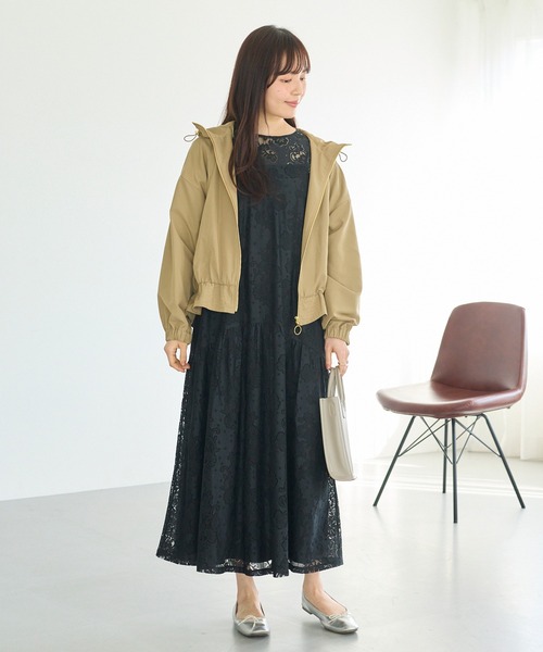 LAVEANGE（ラビアンジェ）の「裾フレア フード付きマウンテンパーカー（マウンテンパーカー・レディース・ブラック/ベージュ・4L/3L/LL/M/5L）」の17枚目の写真