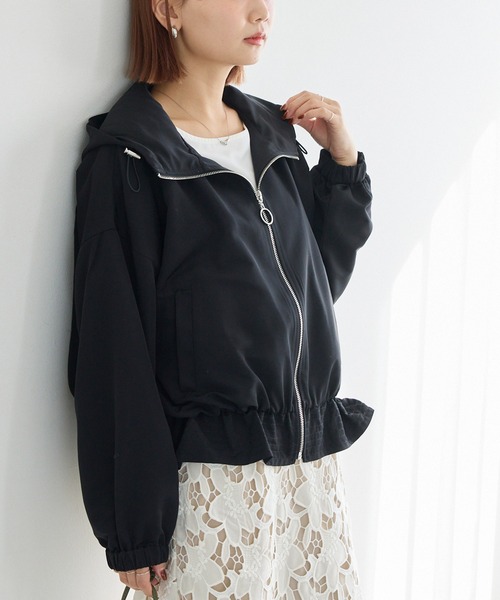 LAVEANGE（ラビアンジェ）の「裾フレア フード付きマウンテンパーカー（マウンテンパーカー・レディース・ブラック/ベージュ・4L/3L/LL/M/5L）」の22枚目の写真