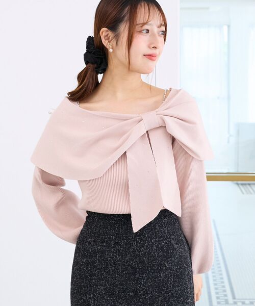 MAJESTIC LEGON(マジェスティックレゴン)の「ビジューリボンオフショルニット(ニット/セーター・レディース・ボルドー/ピンク/ブラック/アイボリー/ブラック系その他・MEDIUM)」の4枚目の写真