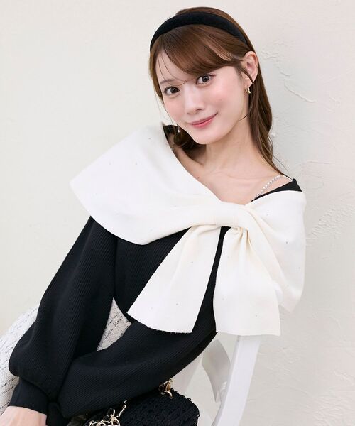 MAJESTIC LEGON(マジェスティックレゴン)の「ビジューリボンオフショルニット(ニット/セーター・レディース・ボルドー/ピンク/ブラック/アイボリー/ブラック系その他・MEDIUM)」の14枚目の写真