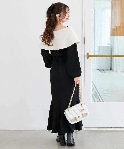 MAJESTIC LEGON(マジェスティックレゴン)の「ビジューリボンオフショルニット(ニット/セーター・レディース・ボルドー/ピンク/ブラック/アイボリー/ブラック系その他・MEDIUM)」の18枚目の写真