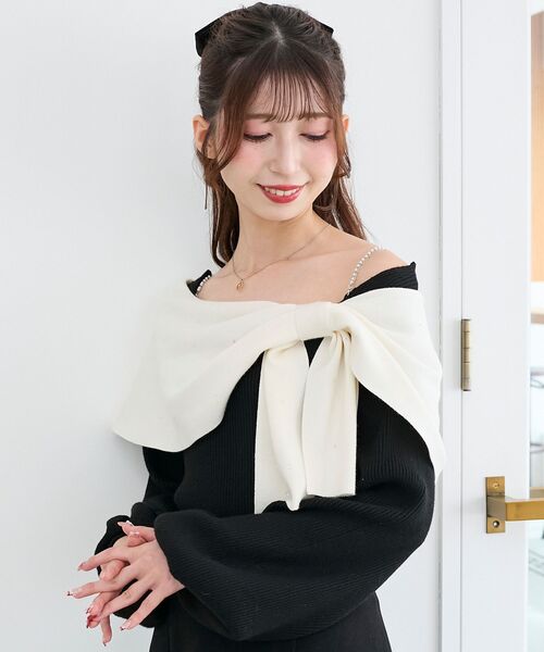 MAJESTIC LEGON(マジェスティックレゴン)の「ビジューリボンオフショルニット(ニット/セーター・レディース・ボルドー/ピンク/ブラック/アイボリー/ブラック系その他・MEDIUM)」の20枚目の写真