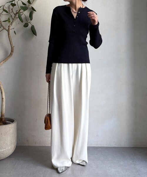 DouDou（ドゥドゥ）の「ヘンリーネックリブニット（ニット/セーター・レディース・ネイビー/ブラック/オフホワイト・FREE）」の13枚目の写真