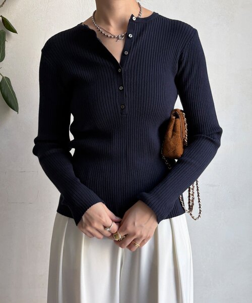 DouDou（ドゥドゥ）の「ヘンリーネックリブニット（ニット/セーター・レディース・ネイビー/ブラック/オフホワイト・FREE）」の16枚目の写真