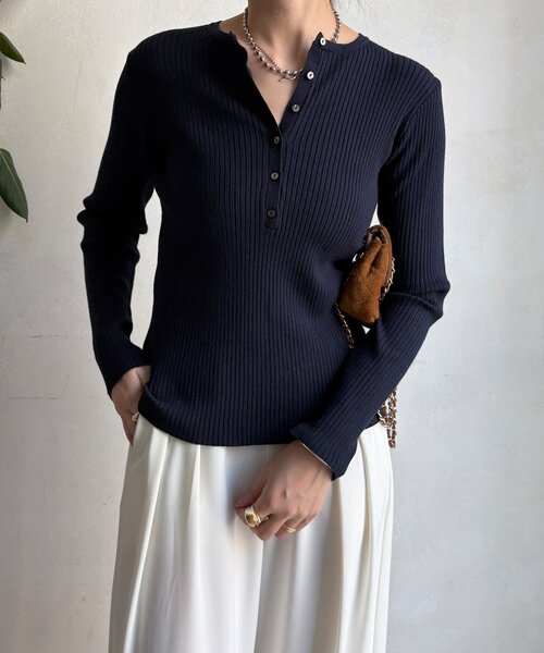 DouDou（ドゥドゥ）の「ヘンリーネックリブニット（ニット/セーター・レディース・ネイビー/ブラック/オフホワイト・FREE）」の17枚目の写真