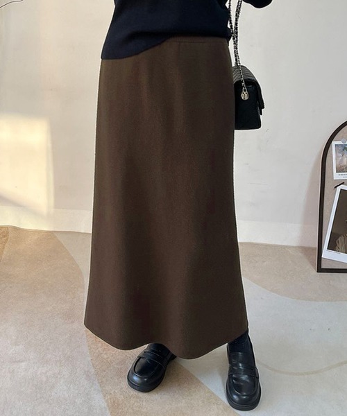 DAY CLOSET(デイ クローゼット)の「【裏起毛/ロング丈/バックスリット入り/全周ゴム】あったかふわふわ ニット×シャギー 異素材MIX ナロー ニット スカート レディース(スカート・レディース・ダークブラウン/ブラック・FREE)」の1枚目の写真