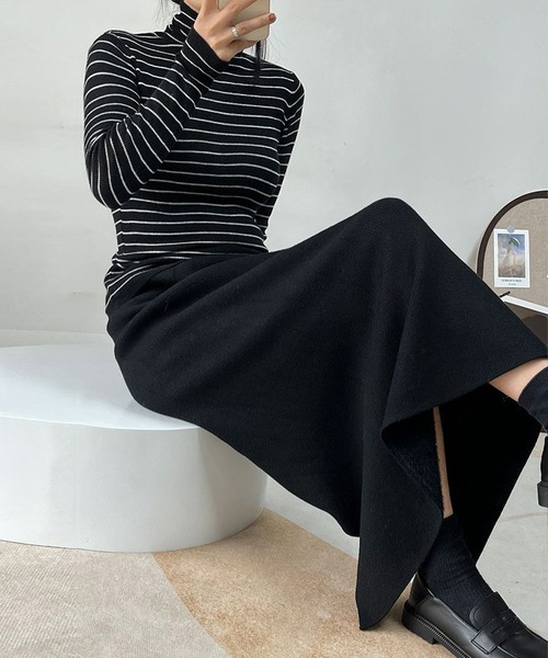 DAY CLOSET(デイ クローゼット)の「【裏起毛/ロング丈/バックスリット入り/全周ゴム】あったかふわふわ ニット×シャギー 異素材MIX ナロー ニット スカート レディース(スカート・レディース・ダークブラウン/ブラック・FREE)」の7枚目の写真