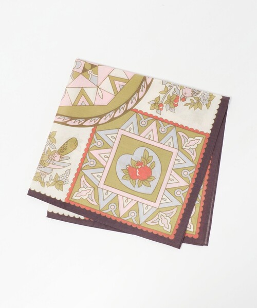 green label relaxing（グリーンレーベルリラクシング）の「【別注】＜Feuille de Cocoon＞ スカーフ（バンダナ/スカーフ・レディース・ダークブラウン/ベージュ・FREE）」の2枚目の写真