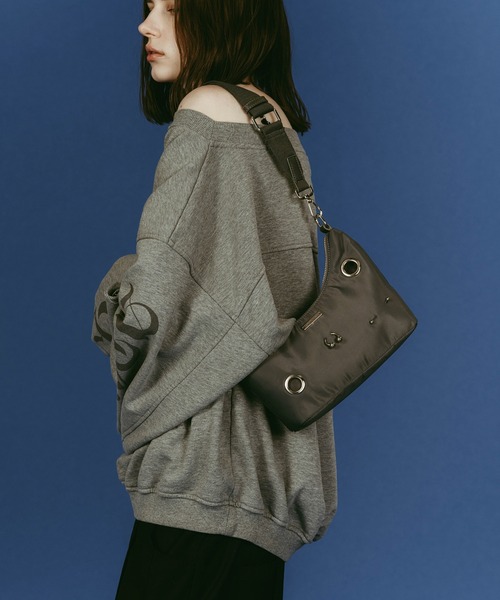 Knuth Marf（クヌースマーフ）の「【Knuth Marf】pierce mini bag（ハンドバッグ・レディース・グレー/ブラック・FREE）」の6枚目の写真