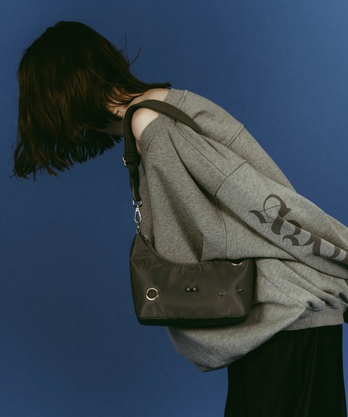 Knuth Marf（クヌースマーフ）の「【Knuth Marf】pierce mini bag（ハンドバッグ・レディース・グレー/ブラック・FREE）」の7枚目の写真