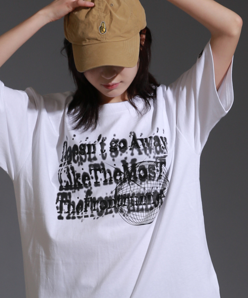 LIKE THE MOST(ライクザモースト)の「グローブラウンドオーバー半袖Tシャツ_ホワイト(Tシャツ/カットソー・レディース・その他・S/M/L/XL)」の2枚目の写真