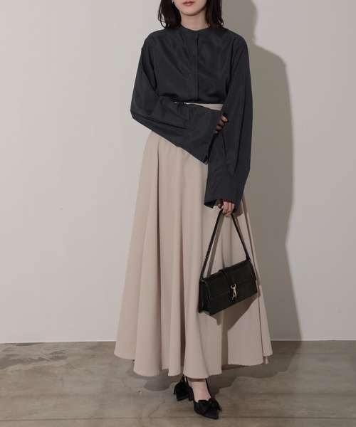 nouvellemoi(ヌーベルモイ)の「比翼スリーブバンドカラーシャツ(シャツ/ブラウス・レディース・グレイッシュベージュ/ブラック/ホワイト/チャコールグレー・L/M/S)」の14枚目の写真