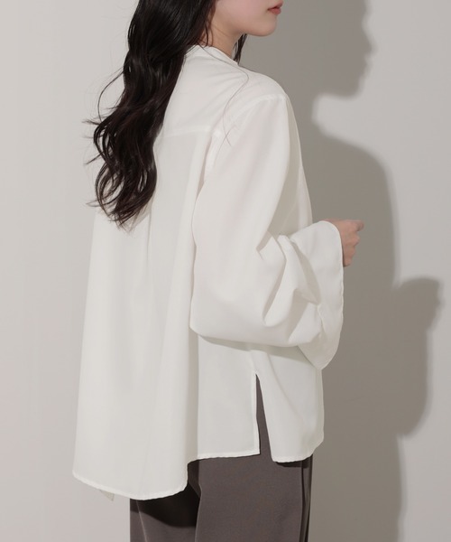 nouvellemoi(ヌーベルモイ)の「比翼スリーブバンドカラーシャツ(シャツ/ブラウス・レディース・グレイッシュベージュ/ブラック/ホワイト/チャコールグレー・L/M/S)」の17枚目の写真