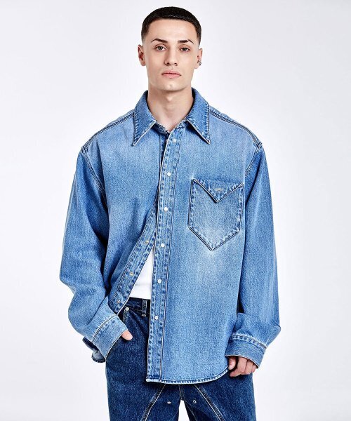51%(フィフティーワンパーセント)の「Triangle Denim shirt - Blue(シャツ/ブラウス・メンズ・その他・L/M)」の1枚目の写真