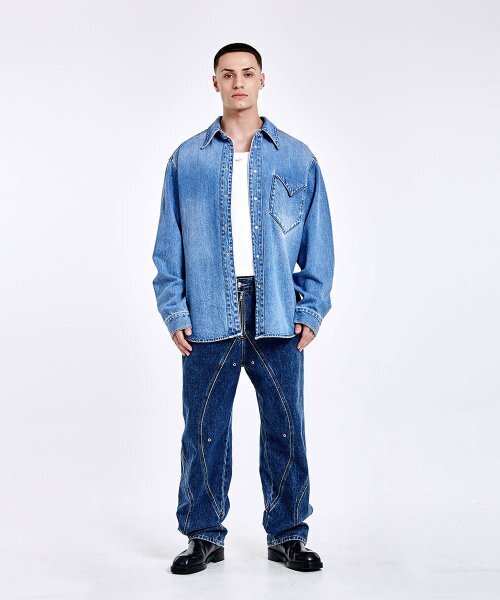 51%(フィフティーワンパーセント)の「Triangle Denim shirt - Blue(シャツ/ブラウス・メンズ・その他・L/M)」の2枚目の写真