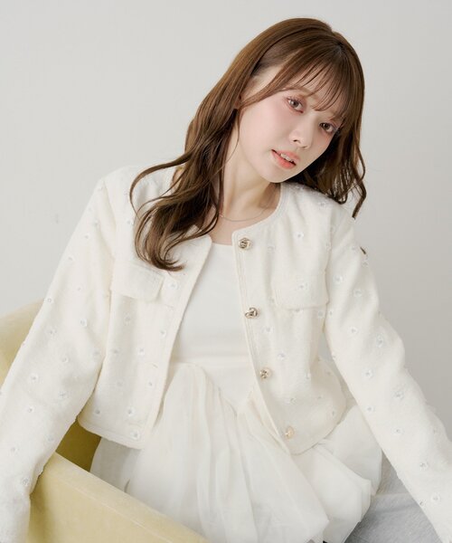 Chico(チコ)の「【SALON by Chico】フラワービジューツイードクルージャケット(その他アウター・レディース・ブラック/ホワイト/ミント・FREE)」の12枚目の写真