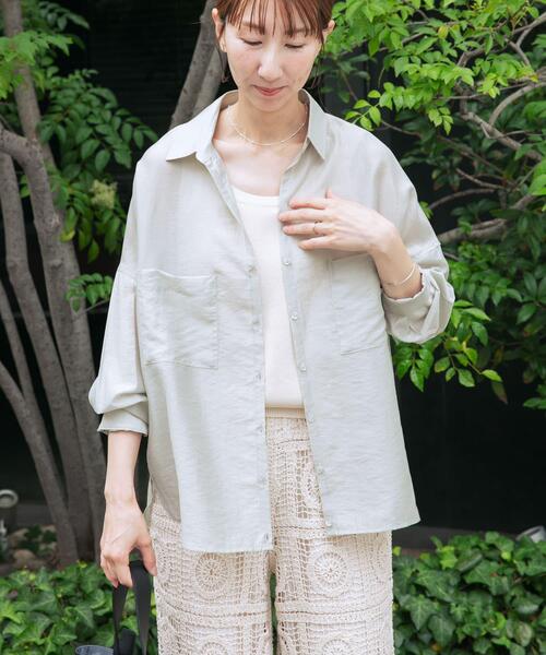 ITEMS URBANRESEARCH(アイテムズ アーバンリサーチ)の「シアーポケットスキッパーシャツ(シャツ/ブラウス・レディース・ブラック/ライトブルー/ホワイト/ミント/チャコールグレー・FREE)」の16枚目の写真