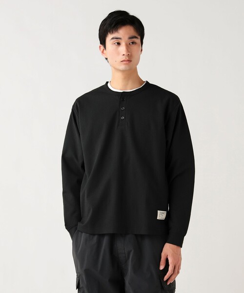 BEAMS HEART（ビームスハート）の「ポリエステル ワッフル ヘンリーネック カットソー（Tシャツ/カットソー・メンズ・ホワイト/ブラック・M/XL/L/S）」の2枚目の写真