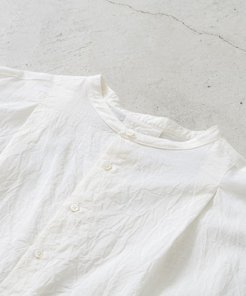 quadro（クオドロ）の「コットンラミーシャンブレースタンドシャツ（シャツ/ブラウス・メンズ・キナリ/ネイビー/グレー・FREE）」の6枚目の写真