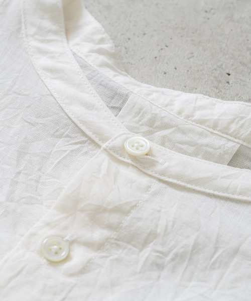 quadro（クオドロ）の「コットンラミーシャンブレースタンドシャツ（シャツ/ブラウス・メンズ・キナリ/ネイビー/グレー・FREE）」の8枚目の写真