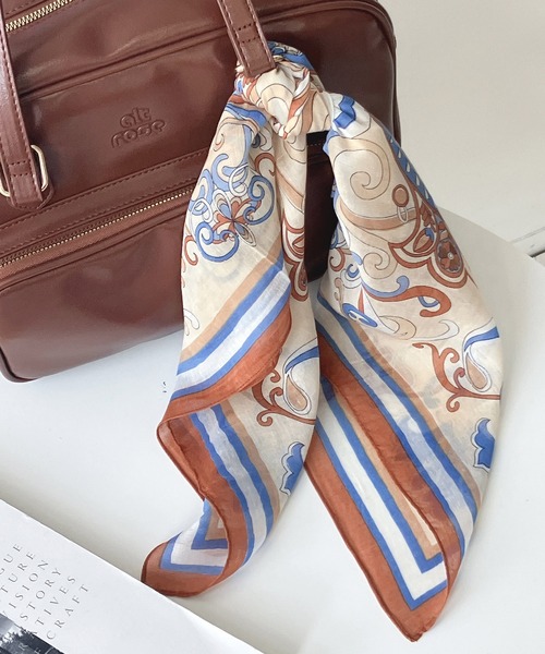 AS KNOW AS plus(アズノゥアズプラス)の「インド シルク混パネルスカーフ 60×60(バンダナ/スカーフ・レディース・C/D/E/F/A/H/B/G・FREE)」の5枚目の写真