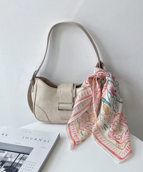 AS KNOW AS plus(アズノゥアズプラス)の「インド シルク混パネルスカーフ 60×60(バンダナ/スカーフ・レディース・C/D/E/F/A/H/B/G・FREE)」の7枚目の写真